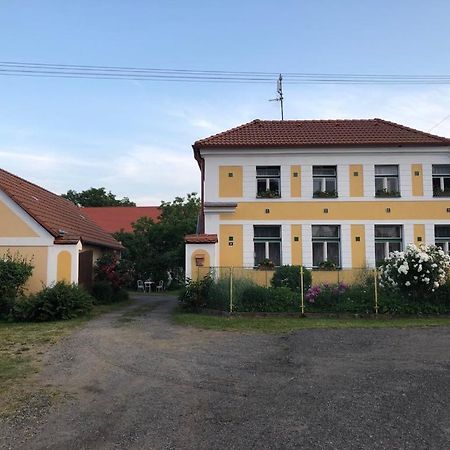 Ubytovani U Simonu Hotel Probulov Luaran gambar